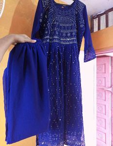 Brand New.. Nairacut 2 Pc Set