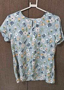Comfortable Top