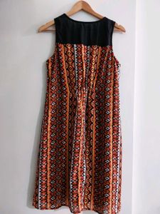 Knee Length Black Sleevelees Dress