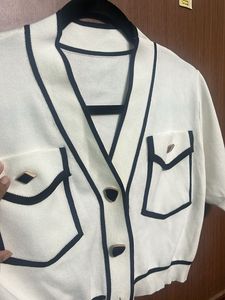 Elegant Cropped Cardigan