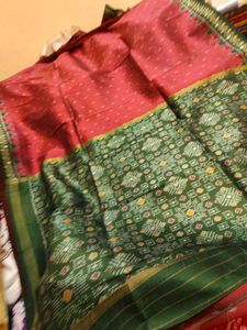 Silk Blend Saree - Red & Green
