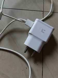 Samsung Charger with cable