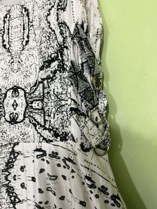 Unique Print Sleeveless Dress