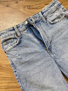 H&amp;M Straight Fit Y2K One Slit Cut Jeans