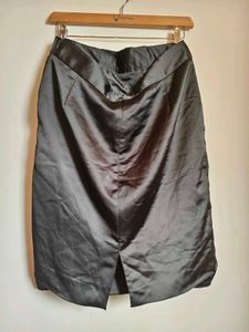 Van Heusen Size 32 Formal Black Satin Skirt