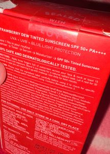 Dot &amp; Key Strawberry Sunscreen