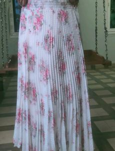 Beautiful Floral Design Skirt And Plazzo