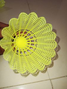 badminton shuttlecock