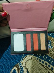 Brand New Make-up Kit And Face Wash ❤️🥰💝