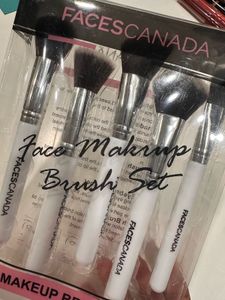 Faces Canada Makeup Brush Set - Unused