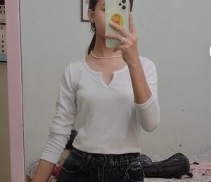 White V Neck Crop Top