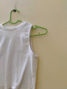 White Ribbed Crop Top