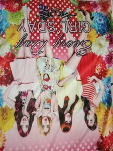 Girls Wear T-shirt