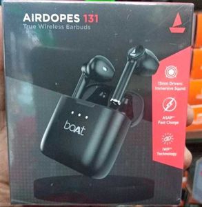 Boat 131/138 Airdopes - Black