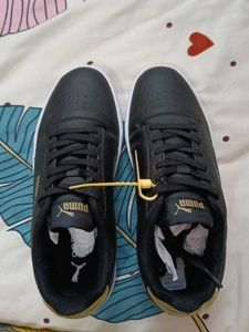 Puma Sneakers