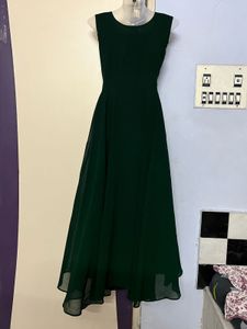 Pintrest padded green designer party wear gown