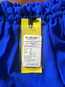 Globus Brand new L size top