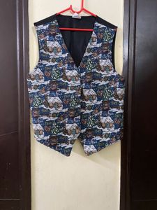 Unique Patterned Vest Size M