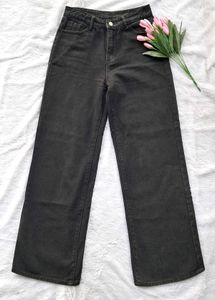 Urbanic Embroidered Wide Jeans