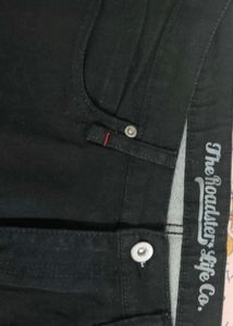 Black Skinny Jeans - Size 32