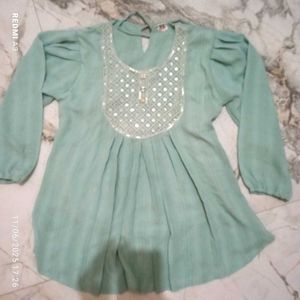 Women Top