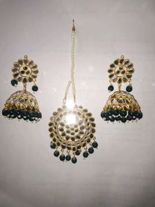 Green Beaded Jewelry Set