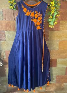 ✨One Side Open Dori💙 Embroidered Kurta