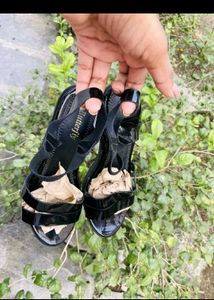 Black Heel