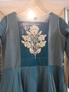 Floor Touching Gown Kum Suit