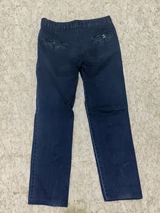 KMC Jeans Size 32 B185