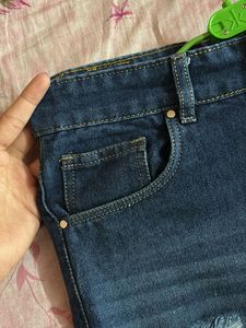 Distressed Wide Leg Jeans