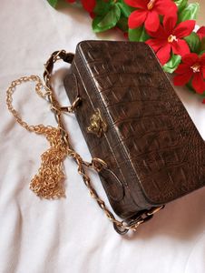 NEW SLING BAG With Detachable Chain
