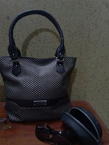 black and white star tote bag