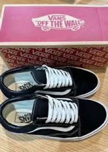 Stylish Black &amp; White Sneakers