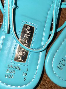 Flats for girls| Sandals| Stylish Flats| Modern Sandals| Footwear For Girls
