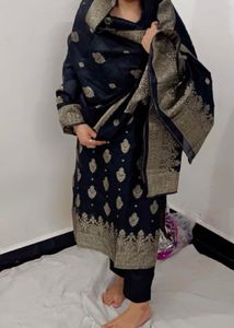 Black &amp; Gold Embellished Banarsi Salwar Kameez