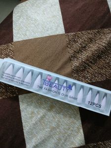 Press On-Nails