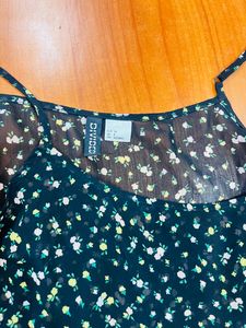 Women stylist crop top
