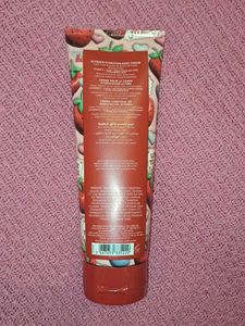 Bath &amp; Body Works Strawberry Pound Cake