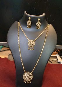 Dazzling Neck Set!