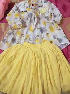 Beautiful Skirt Nd Top For Baby Girl Size Issue
