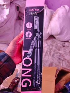 Selfie Stick L16 Box Is Slightly Damage Only