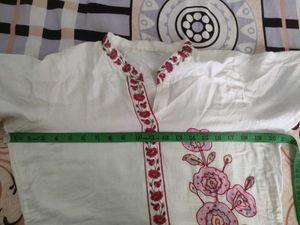 Elegant Floral Embroidered Salwar Kameez