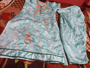 Elegant Floral Kurta Set