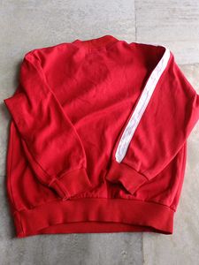 sweatshirt