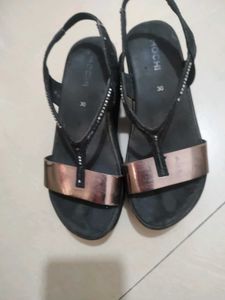 Mochi Black Heels