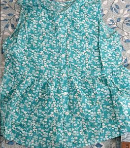 Floral Print Sleeveless Peplum Top And Cargo Pants