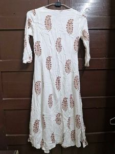 Uniquest White &amp; Red Paisley Print Kurta