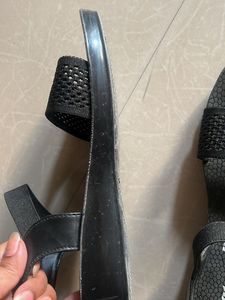 Bata Aishwarya Sandals - Size 6