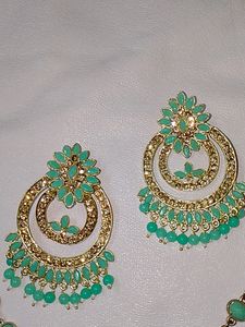 Earings